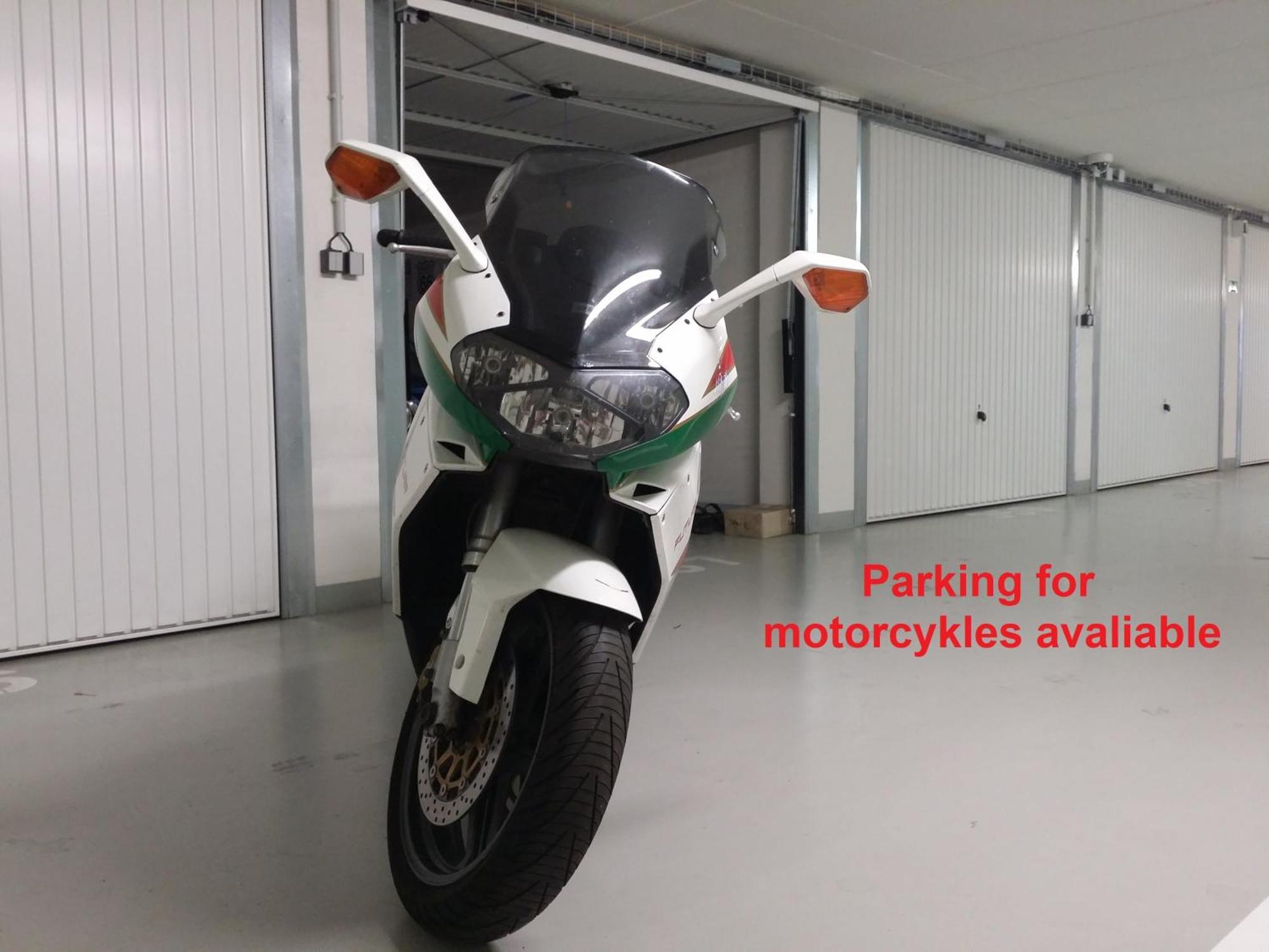 Chotesovska Apartment With Parking Place - Prague, Prague